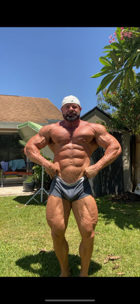 RussianMuscle