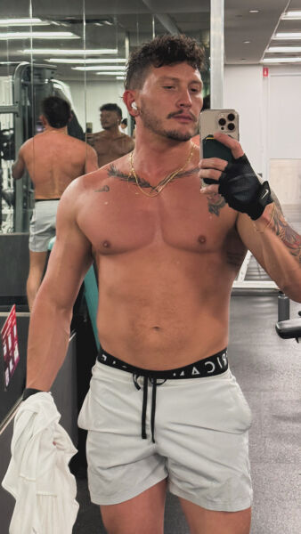 AronCasas