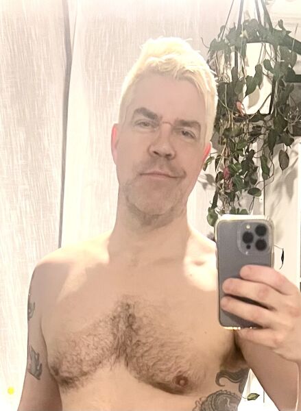 NakedFred