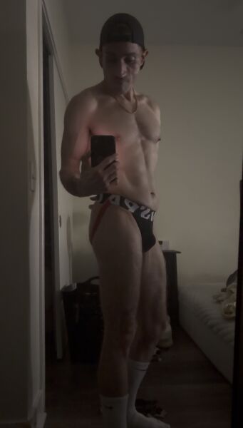 DCBroStrongHands