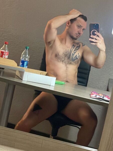 MasseurAdamNude