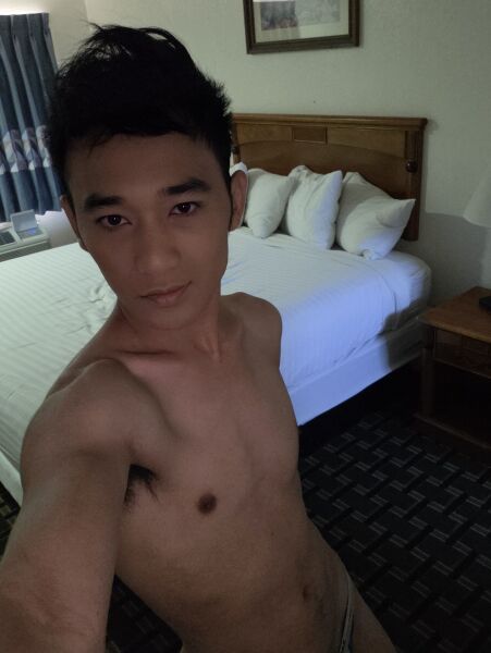 Relaxwiththyra