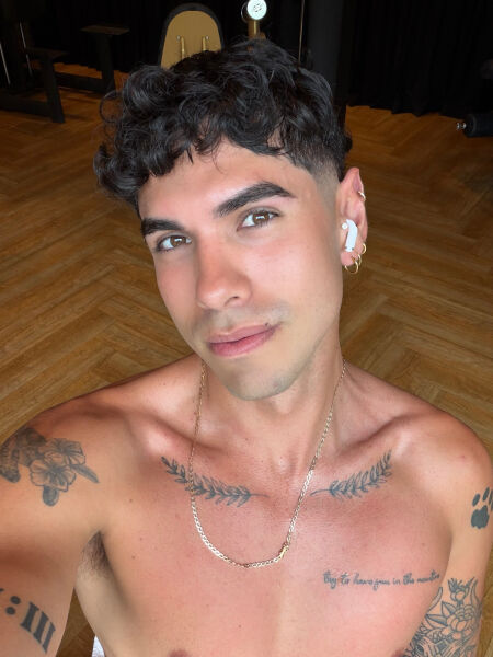 Valentinoxxx