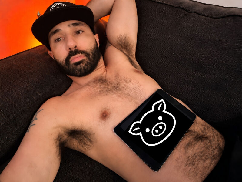 ADAMHUNTERXXX